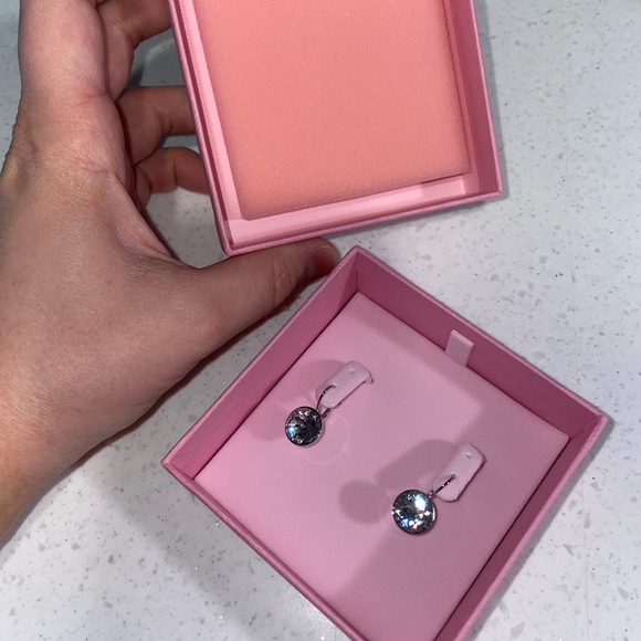 Swarovski Bella earrings NEW - COPY - Picture 2 of 3